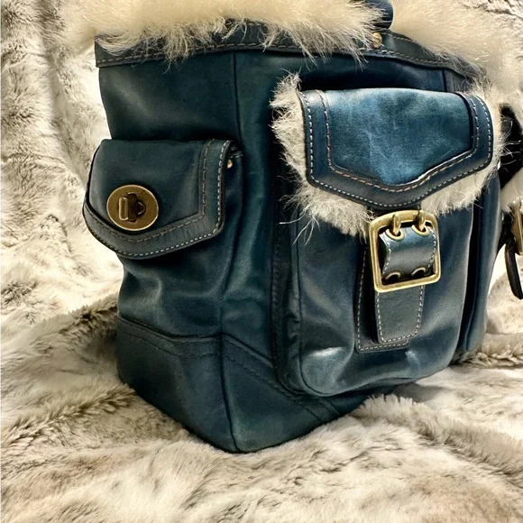 Coach Teal Leather Shoulder Bag with Cream Fur Trim - Picture 3 of 11